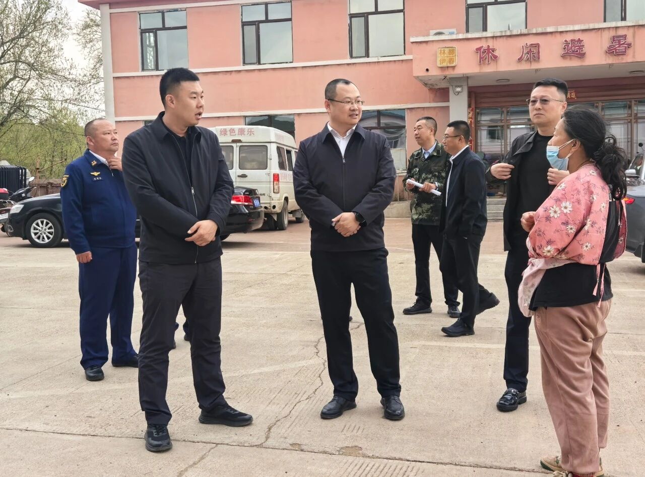 区委副书记、区长梁宏深入一线调研民生重点工作